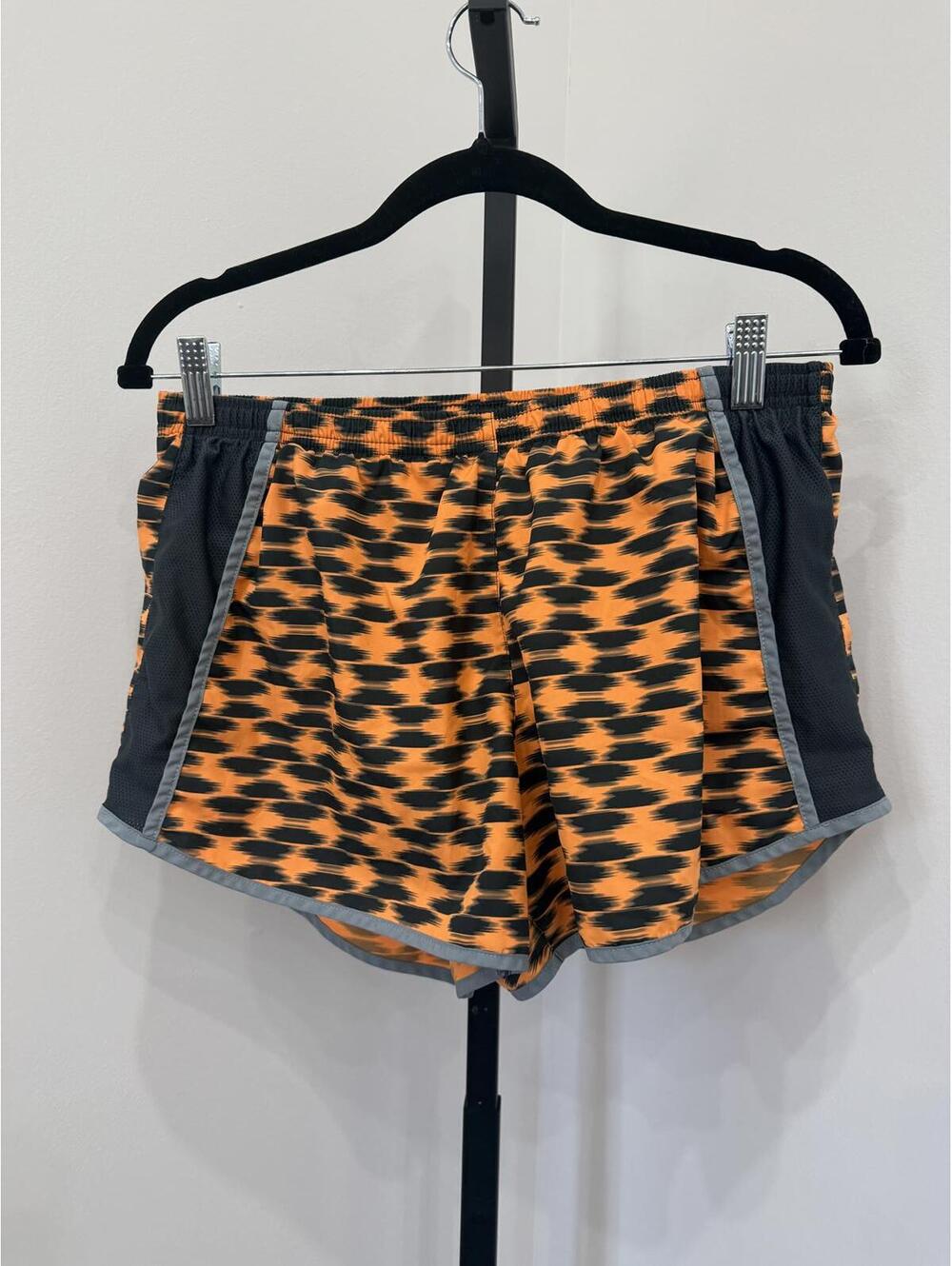 Women's Athletic Running Shorts Orange and Black Pattern Nike Large